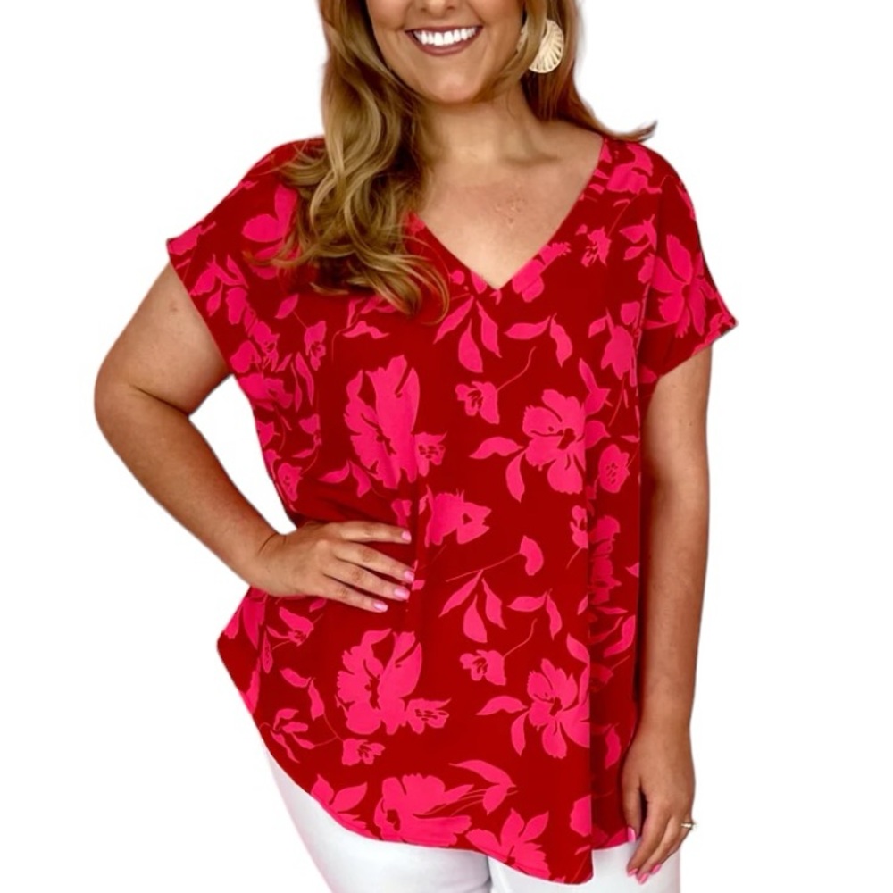 Entro Women's Small Red Pink Floral V Neck Blouse V Neck Short Sleeves‎ Flowers